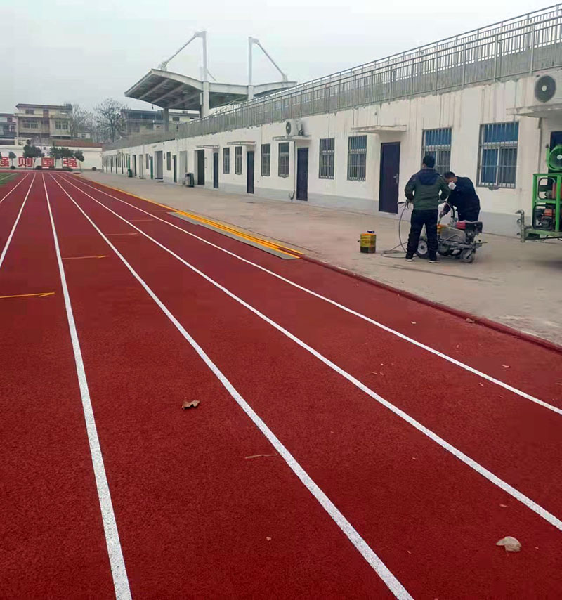 辉县市城北中学塑胶跑道建设